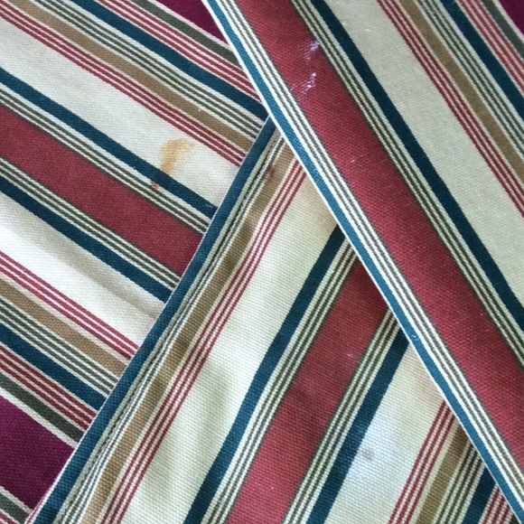 FINAL SALE PRICE 8 Pc Colorful Striped Placemats - Picture 2 of 4